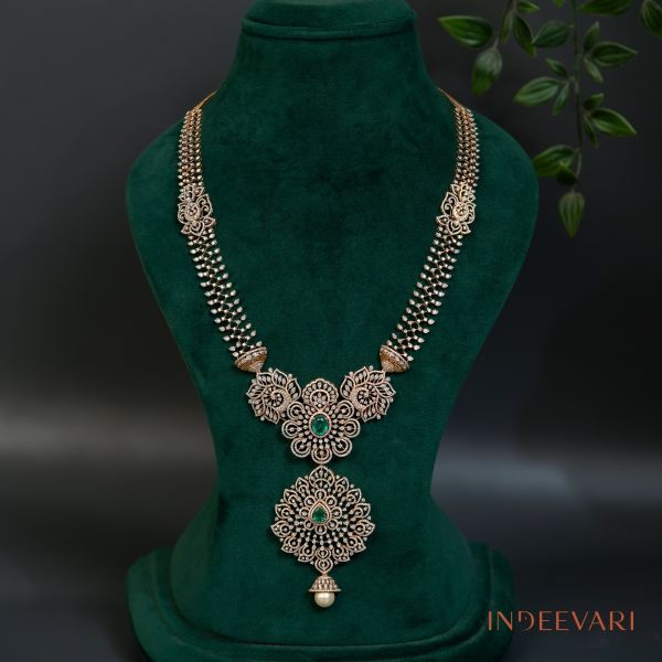 Glorious Floral Diamond Necklace