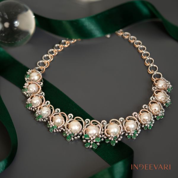 Regal Emerald Pearl Diamond Necklace