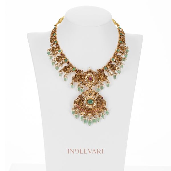 Vibhisha Pachi Necklace